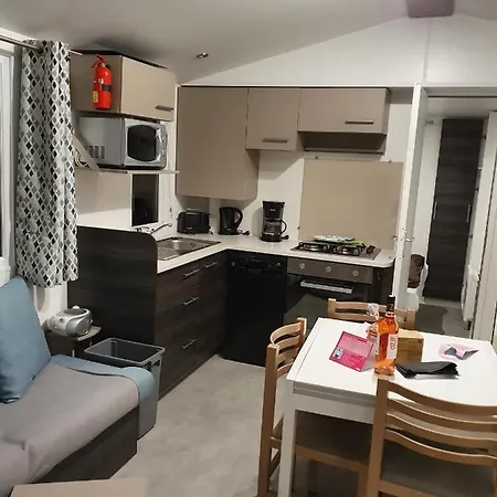 Mobile Home In Charente Maritime *